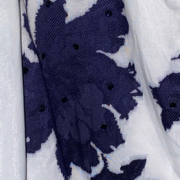 Xscape formal long prom dress size 8. Navy and white, bell shaped full skirt. - Picture 4 of 5